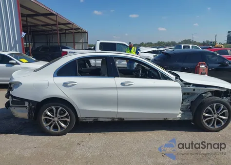 2015 Mercedes-Benz C 300 4Matic from USA, damaged, VIN 55SWF4KB3FU018564